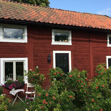 Villa Bjaerkeryd Soedergard Bed & Stable Kisa Esterno foto
